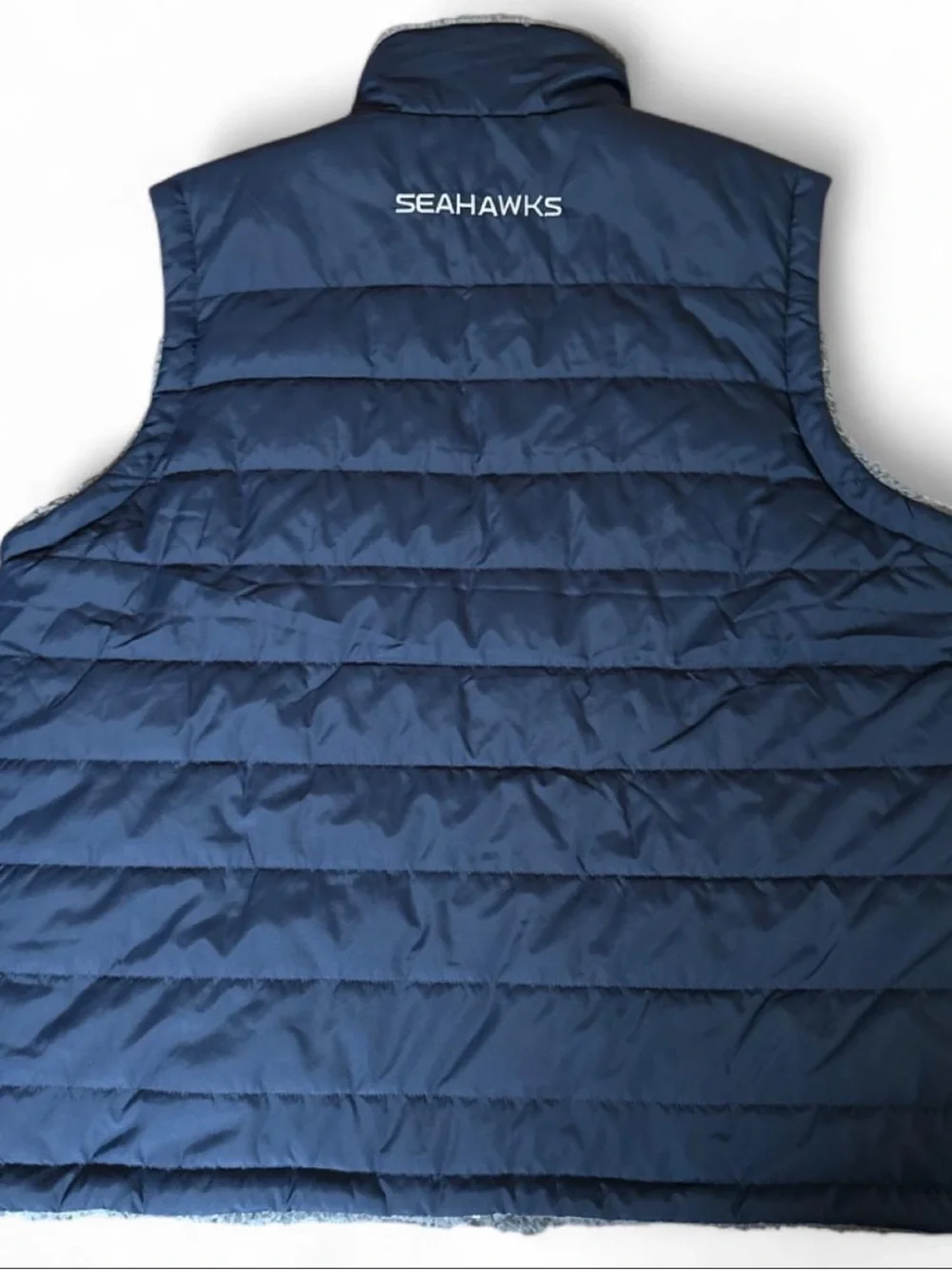 Seattle Seahawks Men's XL Reversible Sherpa Puffer Vest Navy Embroidered Logo